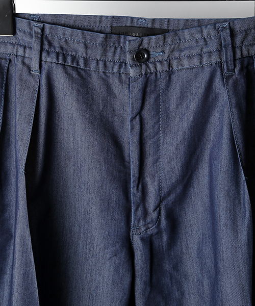 junhashimoto（ジュンハシモト）の「LIGHT DENIM 2TUCK PT（デニムパンツ・メンズ・インディゴブルー/サックスブルー・4/5/2/3）」の4枚目の写真