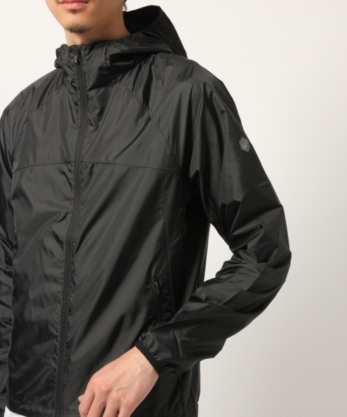 GLOBAL WORK(グローバルワーク)の「【ASICS】パッカブルジャケット Men/793375(パーカー・メンズ・ブラック/レッド・LARGE/MEDIUM)」の12枚目の写真