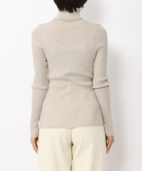 GALERIE VIE（ギャルリー ヴィー）の「プルミエウールリブ タートルネックプルオーバー（ニット/セーター・レディース・ホワイト/ブラック/ネイビー/ライトベージュ・S）」の10枚目の写真