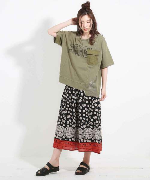 CUBE SUGAR(キューブシュガー)の「天竺パウダー加工リメイク風Tシャツ(Tシャツ/カットソー・レディース・チャコール/ネイビー/レッド/カーキ・M)」の7枚目の写真