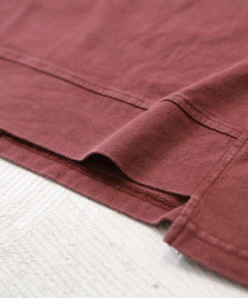 CUBE SUGAR(キューブシュガー)の「天竺パウダー加工リメイク風Tシャツ(Tシャツ/カットソー・レディース・チャコール/ネイビー/レッド/カーキ・M)」の14枚目の写真