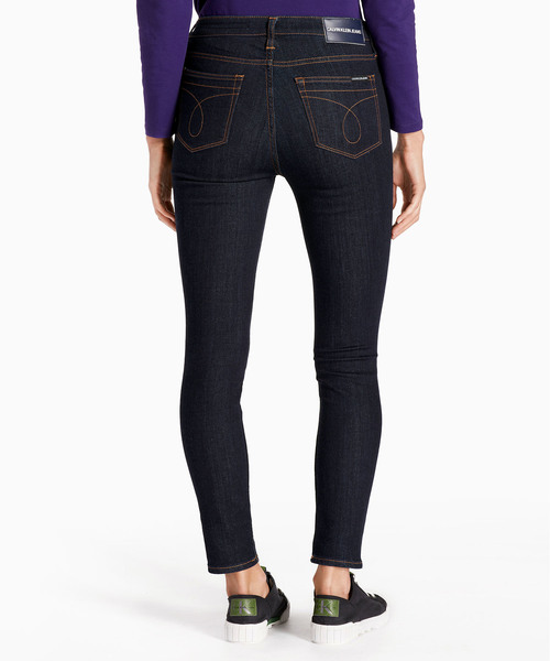 Calvin Klein Jeans(カルヴァンクラインジーンズ)の「ネイビー スキニー デニムパンツ(デニムパンツ・レディース・ブラック/ブルー・25inch/28inch/29inch/26inch/27inch)」の7枚目の写真