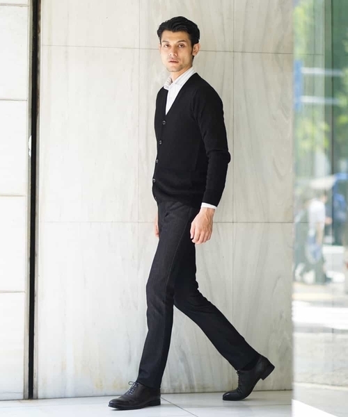 MICHEL KLEIN HOMME (ミッシェルクランオム)の「カーディガン(CASHWOOL)(ニット/セーター・メンズ・ブラック/グレー/ブルー/パープル・MEDIUM/LARGE/X-LARGE)」の15枚目の写真