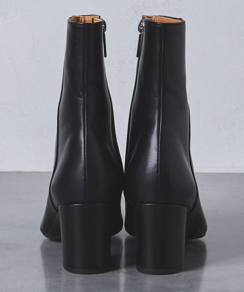 UNITED ARROWS（ユナイテッドアローズ）の「UWCB スクエアトゥ ショートブーツ（ブーツ・レディース・ブラック/ブラウン・35h/36/36h/37h/38/37/35）」の6枚目の写真