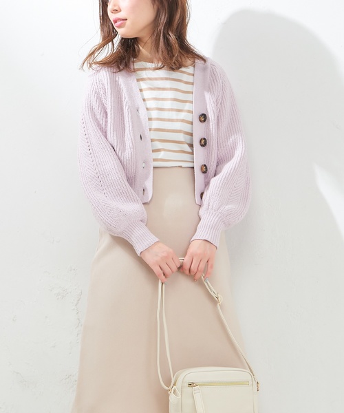 natural couture（ナチュラルクチュール）の「ぷくぷく片畦ニットカーディガン（カーディガン/ボレロ・レディース・ベージュ/ネイビー/オフホワイト/グリーン/ライトピンク・FREE）」の19枚目の写真