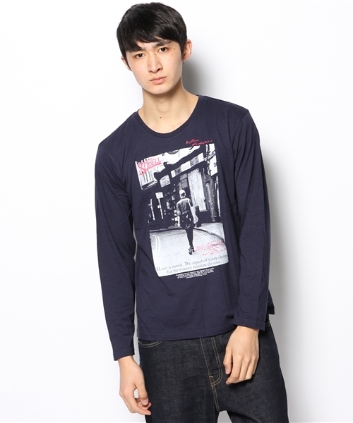 WEGO(ウィゴー)の「WEGO/フォトプリントUネックTシャツ(Tシャツ/カットソー・メンズ・ライトピンク/ホワイト/ブラック/ネイビー・LARGE/MEDIUM)」の1枚目の写真