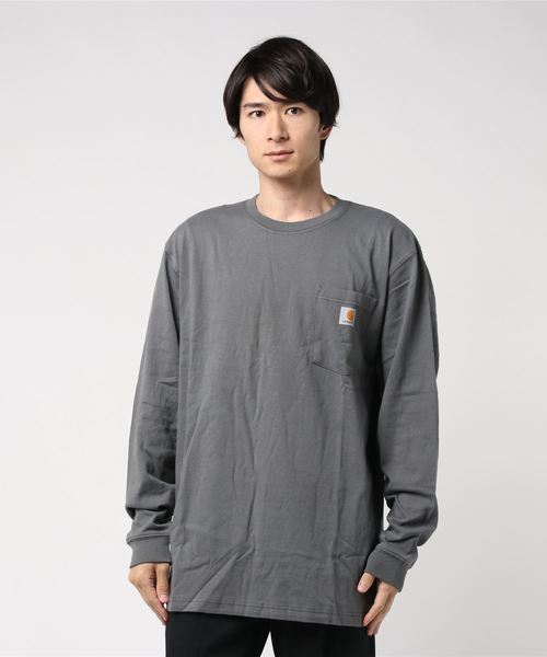 Carhartt（カーハート）の「カーハート carhartt 無地 ロゴ 長袖Tシャツ ポケット付き（Tシャツ/カットソー・メンズ・ブラック/ネイビー/グレー/グリーン/ワイン/ブルー系その他/ホワイト/ライトグリーン/チャコールグレー/ダークブラウン/グレー系その他/グレー系その他2/グリーン系その他2/オレンジ系その他/グリーン系その他・SMALL/MEDIUM/LARGE/X-LARGE）」の3枚目の写真