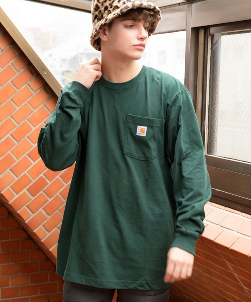 Carhartt（カーハート）の「カーハート carhartt 無地 ロゴ 長袖Tシャツ ポケット付き（Tシャツ/カットソー・メンズ・ブラック/ネイビー/グレー/グリーン/ワイン/ブルー系その他/ホワイト/ライトグリーン/チャコールグレー/ダークブラウン/グレー系その他/グレー系その他2/グリーン系その他2/オレンジ系その他/グリーン系その他・SMALL/MEDIUM/LARGE/X-LARGE）」の8枚目の写真