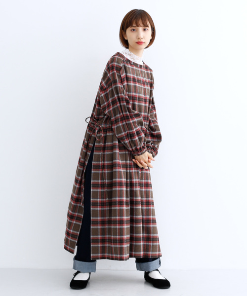merlot(メルロー)の「チェック柄サイドスリットドロストワンピース079-7271(ワンピース)」|ブラウン