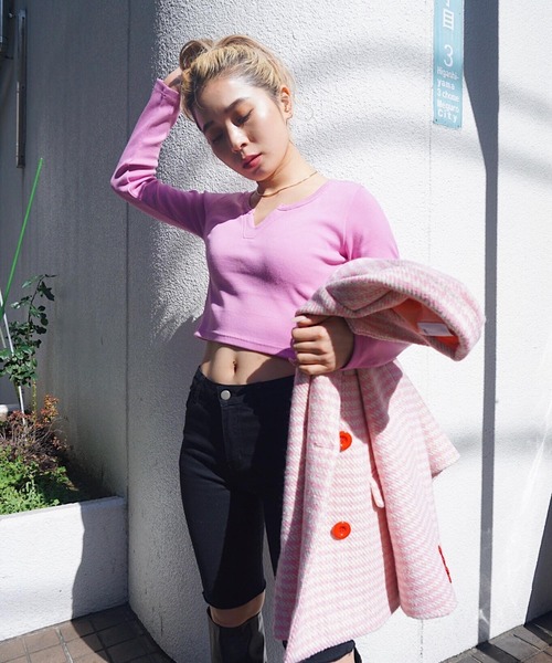 FIG&VIPER(フィグアンドバイパー)の「リブスリットショートロンT(Tシャツ/カットソー・レディース・ホワイト/ブラック/ベージュ/ピンク・FREE)」の4枚目の写真