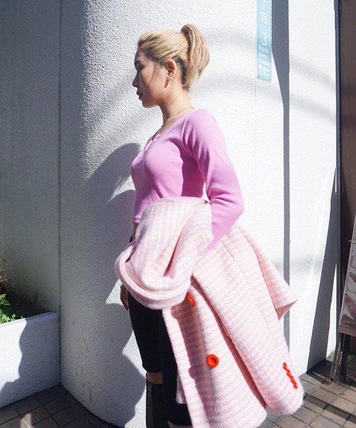 FIG&VIPER(フィグアンドバイパー)の「リブスリットショートロンT(Tシャツ/カットソー・レディース・ホワイト/ブラック/ベージュ/ピンク・FREE)」の13枚目の写真