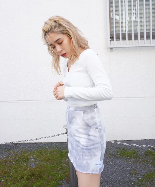 FIG&VIPER(フィグアンドバイパー)の「リブスリットショートロンT(Tシャツ/カットソー・レディース・ホワイト/ブラック/ベージュ/ピンク・FREE)」の10枚目の写真