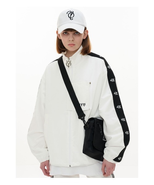 OY(オーワイ)の「『OY/オーワイ』ロゴテープブロックトラックジャケット(ブルゾン・メンズ・ホワイト/ブラック・FREE)」の8枚目の写真