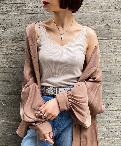 PAGEBOY（ページボーイ）の「2WAYレースキャミソールAW（キャミソール・レディース・ブラック/オフホワイト/ワインレッド/グレイッシュベージュ・FREE）」の9枚目の写真