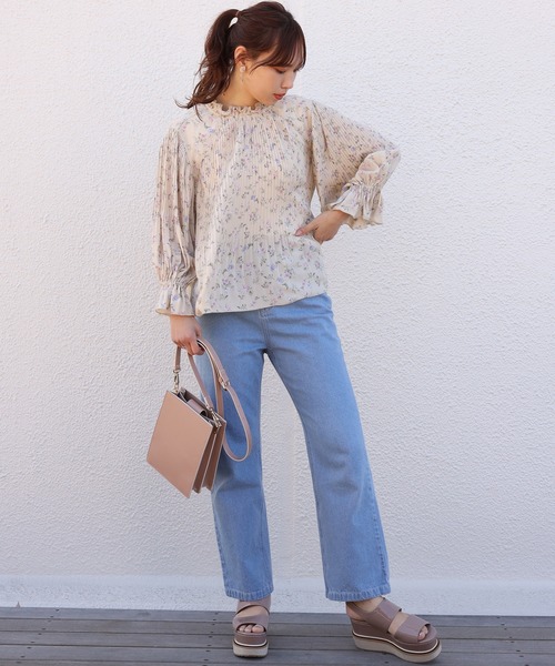 one after another NICE CLAUP（ワンアフターアナザーナイスクラップ）の「【ZOZO限定】消しプリーツ切替ブラウス（シャツ/ブラウス・レディース・ホワイト系その他/ブラック/モカ/グリーン系その他/ドット/スモークピンク/その他1/サックスブルー・FREE）」の16枚目の写真