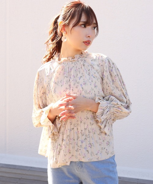 one after another NICE CLAUP（ワンアフターアナザーナイスクラップ）の「【ZOZO限定】消しプリーツ切替ブラウス（シャツ/ブラウス・レディース・ホワイト系その他/ブラック/モカ/グリーン系その他/ドット/スモークピンク/その他1/サックスブルー・FREE）」の14枚目の写真