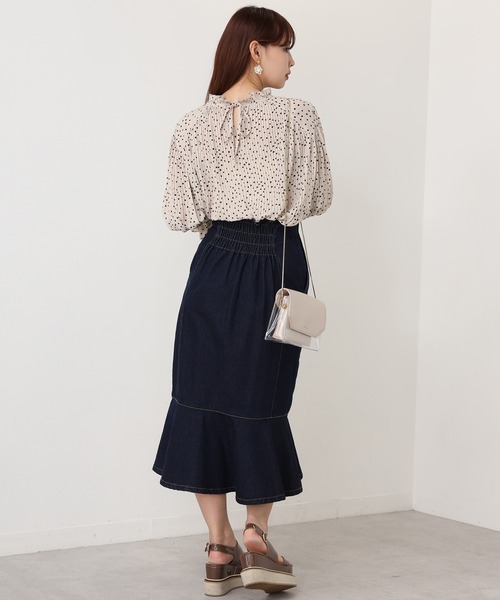 one after another NICE CLAUP（ワンアフターアナザーナイスクラップ）の「【ZOZO限定】消しプリーツ切替ブラウス（シャツ/ブラウス・レディース・ホワイト系その他/ブラック/モカ/グリーン系その他/ドット/スモークピンク/その他1/サックスブルー・FREE）」の12枚目の写真