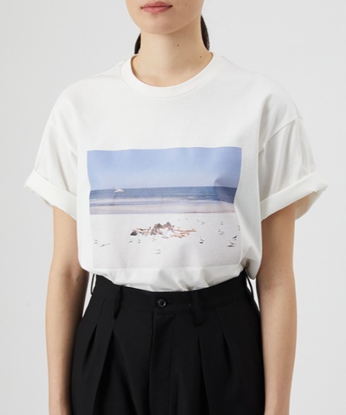 D-VEC（ディーベック）の「ショートスリーブ フォト Ｔシャツ(VF-30402118)（Tシャツ/カットソー・レディース・ホワイト/ブラック・SMALL/LARGE）」の3枚目の写真