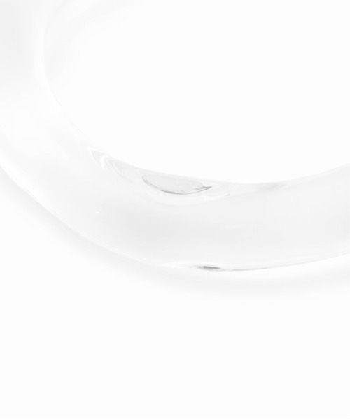 ANNIKA INEZ（アニカイネズ）の「【ANNIKA INEZ】 GLASSY BANGLE◆（バングル/リストバンド・レディース・ホワイト系その他・FREE）」の5枚目の写真