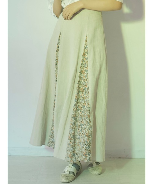 merry jenny（メリージェニー）の「flowerコンビフレアスカート（スカート・レディース・ベージュ/ネイビー/グリーン・FREE）」の9枚目の写真
