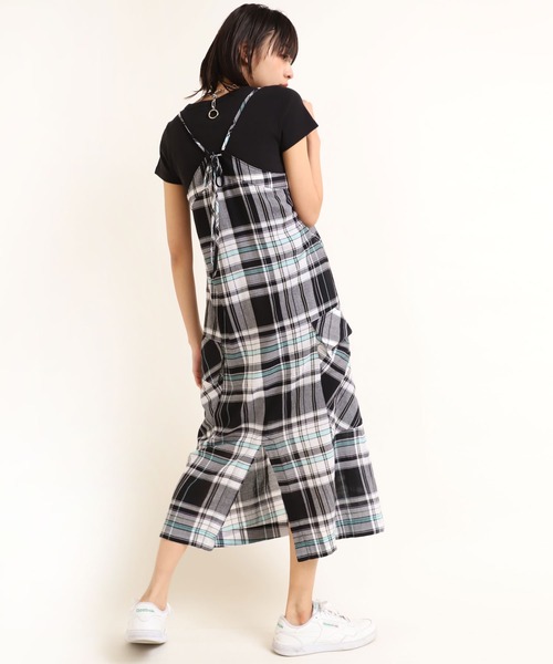 RNA（アールエヌエー）の「D1556 シアーチェックキャミワンピース（ワンピース・レディース・ブルー/ブラック/キャメル・MEDIUM）」の17枚目の写真