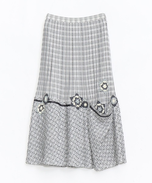 AS KNOW AS de base（アズノゥアズドゥバズ）の「チェックにかぎ針ＳＫ（スカート・レディース・ホワイト×ブルー/ホワイト×ブラック・FREE）」の2枚目の写真