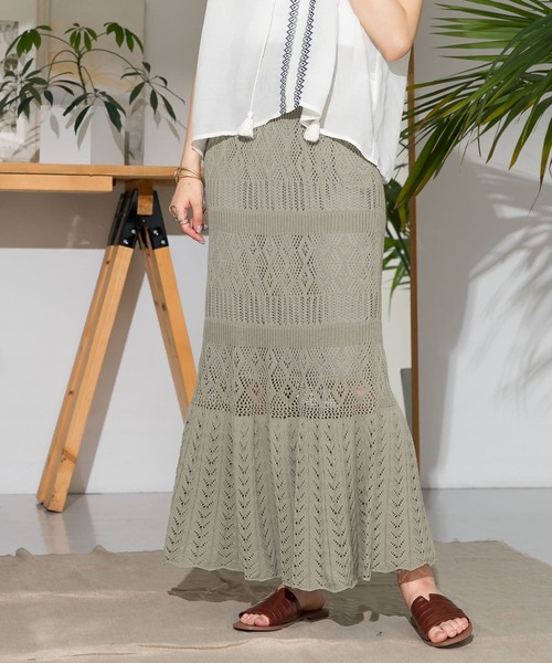 ITEMS URBANRESEARCH(アイテムズ アーバンリサーチ)の「柄編みニットタイトスカート(スカート・レディース・ライトカーキ/グレー系その他/グレー・FREE)」の4枚目の写真