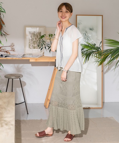 ITEMS URBANRESEARCH(アイテムズ アーバンリサーチ)の「柄編みニットタイトスカート(スカート・レディース・ライトカーキ/グレー系その他/グレー・FREE)」の6枚目の写真