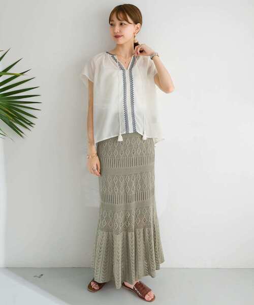 ITEMS URBANRESEARCH(アイテムズ アーバンリサーチ)の「柄編みニットタイトスカート(スカート・レディース・ライトカーキ/グレー系その他/グレー・FREE)」の11枚目の写真