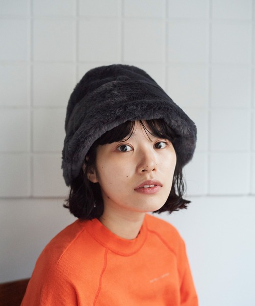 bulle de savon  ファーポンポンベレー bulle de savon ファーポンポンベレー bulle de savon ファー