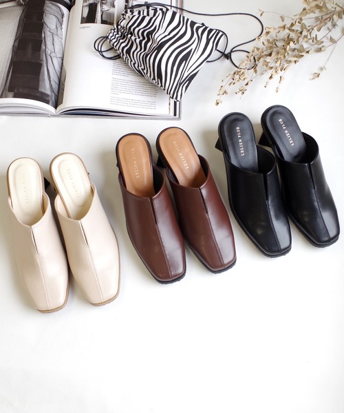 AmiAmi（アミアミ）の「【インスタグラマー＠kaochang_luuコラボ】スクエアトゥVカットミュール（サンダル・レディース・ブラック/ブラウン/グリーン/アイボリー/イエロー・L/LL/M/S）」の8枚目の写真