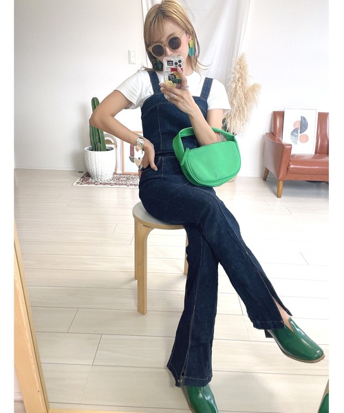 AmiAmi（アミアミ）の「【インスタグラマー＠kaochang_luuコラボ】スクエアトゥVカットミュール（サンダル・レディース・ブラック/ブラウン/グリーン/アイボリー/イエロー・L/LL/M/S）」の12枚目の写真