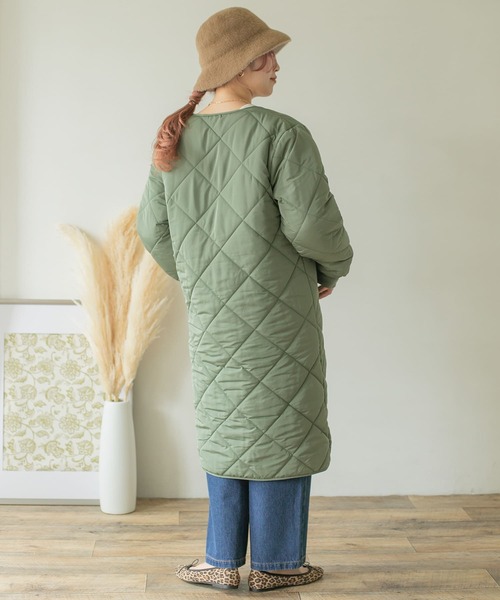 ITEMS URBANRESEARCH(アイテムズ アーバンリサーチ)の「中綿キルティングコート(ダウンジャケット/コート・レディース・チャコールグレー/ライトベージュ/ライトカーキ・X-SMALL/MEDIUM/SMALL)」の8枚目の写真