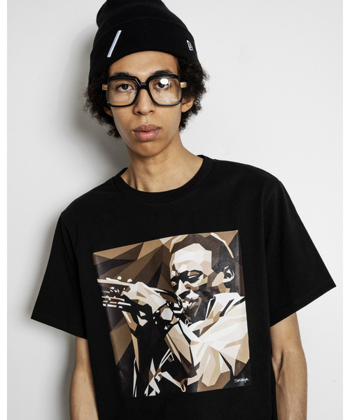 5351 POUR LES HOMMES（ゴーサンゴーイチプールオム）の「【5/】Jazz Composition ショートスリーブ Tシャツ（Tシャツ/カットソー・メンズ・ブラウン/ホワイト/ブラック・XL/M/L）」の3枚目の写真
