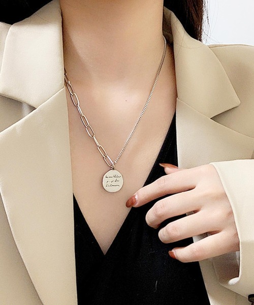 juweel（ユウェル）の「juweel メタルチェーン×コインネックレス（ネックレス・レディース・シルバー/ゴールド・FREE）」の4枚目の写真