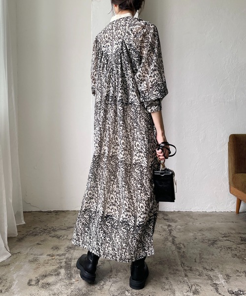 CAPRICIEUX LE'MAGE（カプリシューレマージュ）の「レトロフラワーヨークギャザーワンピース（ワンピース・レディース・ブラック/ベージュ・FREE）」の18枚目の写真