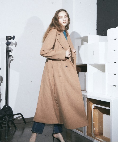 DRWCYS(ドロシーズ)の「ビッグカラーロングコート(チェスターコート・レディース・ネイビー/サックスブルー/キャメル・FREE)」の3枚目の写真