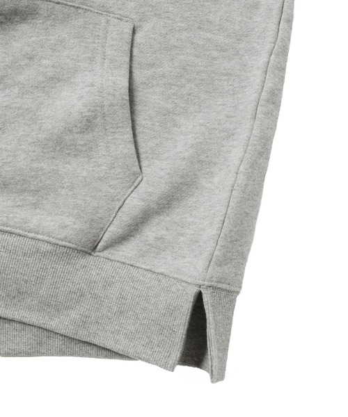 GLAZOS(グラソス)の「裏起毛・ドロップショルダーサイドスリットバックプリントパーカー(パーカー・キッズ・ブラック/グレー/ライトグリーン/ライトベージュ・130cm/140cm/150cm/160cm/170cm)」の6枚目の写真