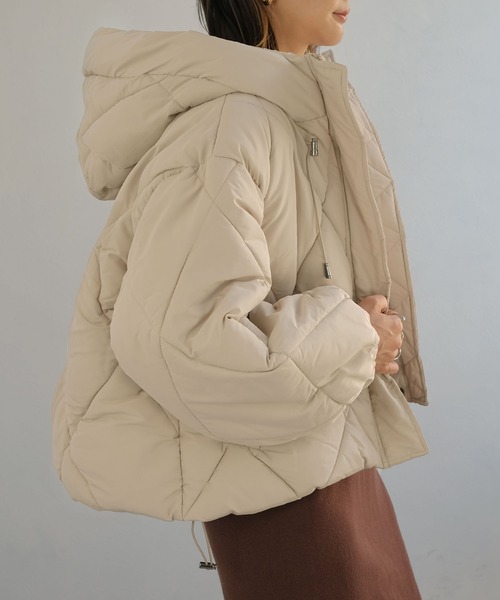 ＡＮＤＪ（アンドジェイ）の「ダイヤ柄中綿ショートダウンジャケット（ダウンジャケット/コート・レディース・ミント/アイボリー/グレイッシュベージュ/ブラック・M）」の2枚目の写真