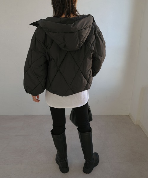 ＡＮＤＪ（アンドジェイ）の「ダイヤ柄中綿ショートダウンジャケット（ダウンジャケット/コート・レディース・ミント/アイボリー/グレイッシュベージュ/ブラック・M）」の9枚目の写真