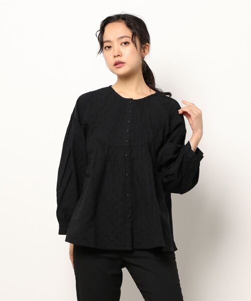 Samansa Mos2（サマンサ モスモス）の「ジャカード織ピンタックブラウス（シャツ/ブラウス・レディース・オフホワイト/グレー/ブラック・ﾌﾘ-）」の7枚目の写真