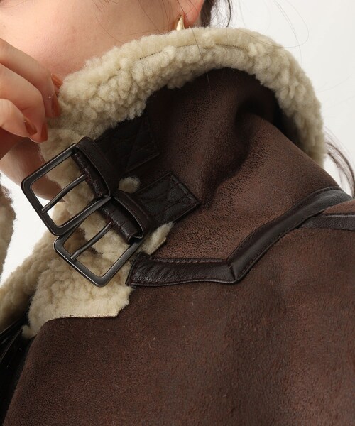 AG by aquagirl（エージーバイアクアガール）の「◆ALPHA フェイクムートンライダースジャケット（ライダースジャケット・レディース・オフホワイト/ブラウン系・38）」の12枚目の写真