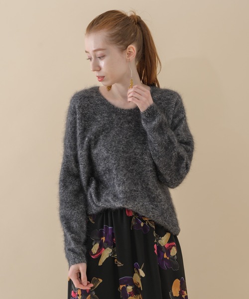 Dignite collier(ディニテコリエ)の「Dignite collier 後ろ切替ニット(ニット/セーター・レディース・グレー/グリーン/キャメル・FREE)」の10枚目の写真