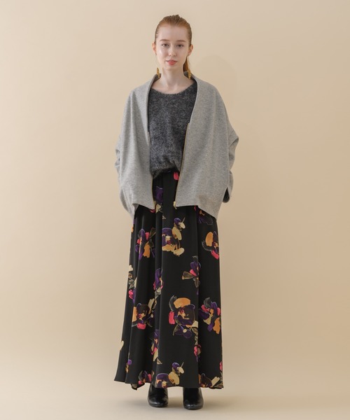 Dignite collier(ディニテコリエ)の「Dignite collier 後ろ切替ニット(ニット/セーター・レディース・グレー/グリーン/キャメル・FREE)」の14枚目の写真