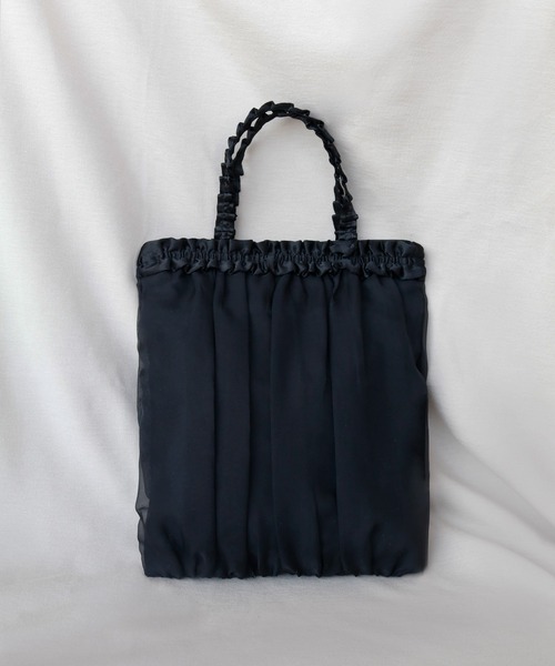 girl(ガール)の「シフォン&サテンギャザーフリルサブバッグ 結婚式 パーティー お呼ばれ オケージョン(トートバッグ・レディース・ブラック/ベージュ・FREE)」の1枚目の写真