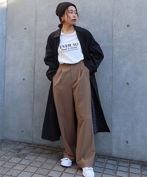 【新作新品】credonaクレドナ/インバーテッドプリーツオーバーコートホワイト CREDONA（クレドナ）の「インバーテッドプリーツオーバーコート