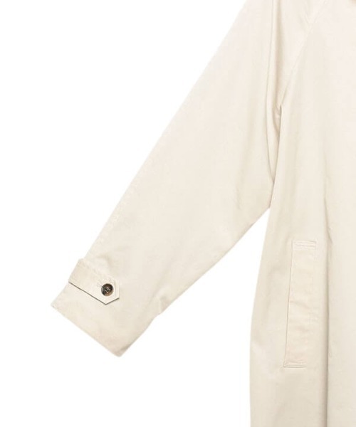 【新作新品】credonaクレドナ/インバーテッドプリーツオーバーコートホワイト CREDONA（クレドナ）の「インバーテッドプリーツオーバーコート