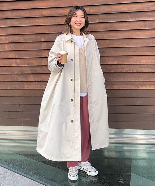 【新作新品】credonaクレドナ/インバーテッドプリーツオーバーコートホワイト CREDONA（クレドナ）の「インバーテッドプリーツオーバーコート