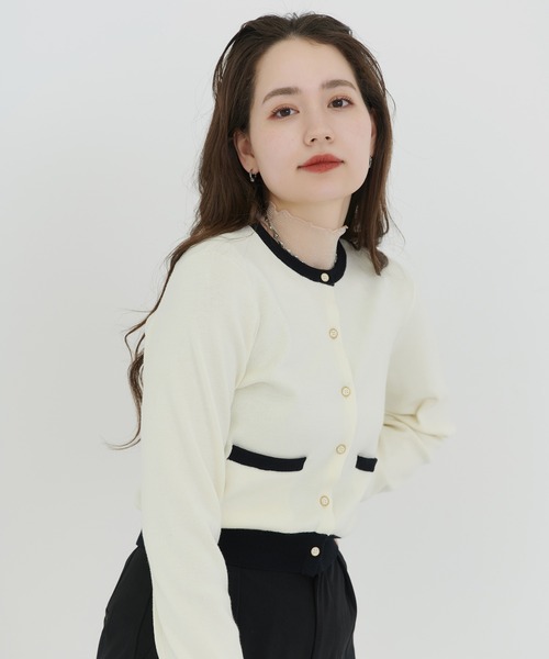 TINA：JOJUN（ティーナジョジュン）の「バイカラー ニットカーディガン TINA：JOJUN（カーディガン/ボレロ・レディース・ホワイト/ネイビー・M）」の3枚目の写真