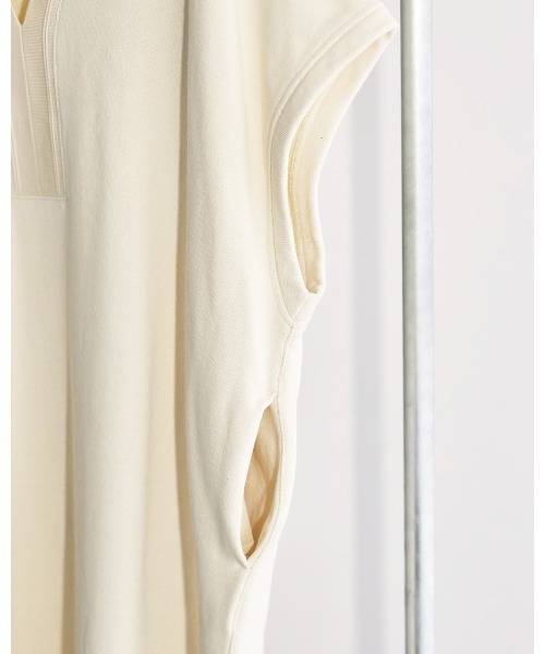 TODAYFUL(トゥデイフル)の「スエットカフタンドレス(ワンピース・レディース・キナリ/ブラック・36inch/38inch)」の16枚目の写真